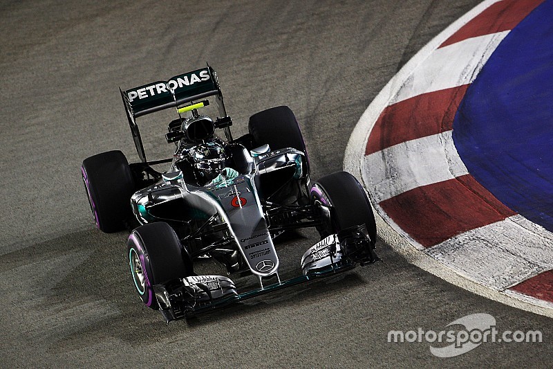 GP Singapura: Rosberg terdepan, Verstappen hindari kadal di FP3