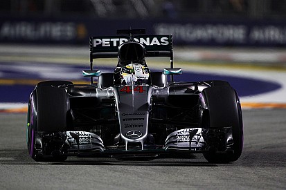 Hamilton "reste dans la lutte" et peut être soulagé