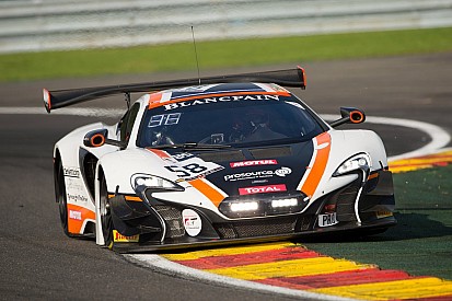 McLaren consegue título; brasileiros têm problemas mecânicos