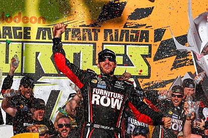 Na prorrogação, Truex Jr. vence na abertura do Chase