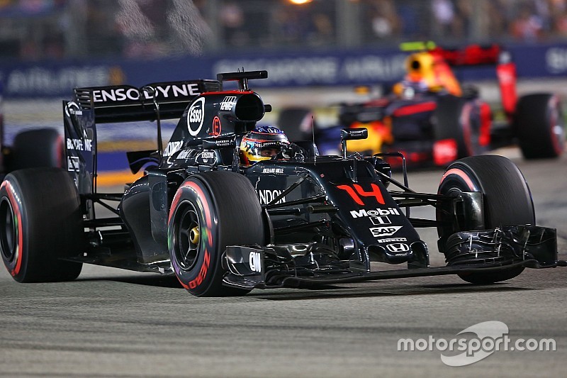 Alonso a rêvé du podium après le premier tour