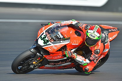 Ducati, Gara 2 da dimenticare: Giugliano cade, Davies è solo 6°