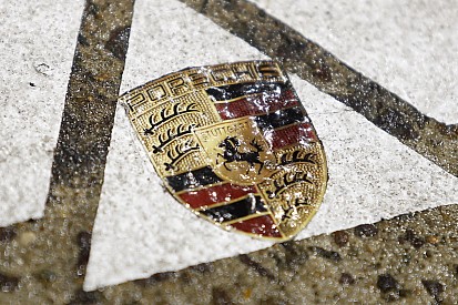 Anche Porsche vuole diventare fornitore unico delle batterie F.E!