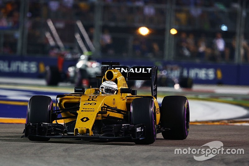 Magnussen ne pouvait pas boire pendant le GP de Singapour