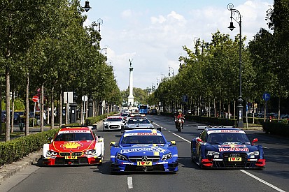 Video: DTM-Demorunden in Budapest