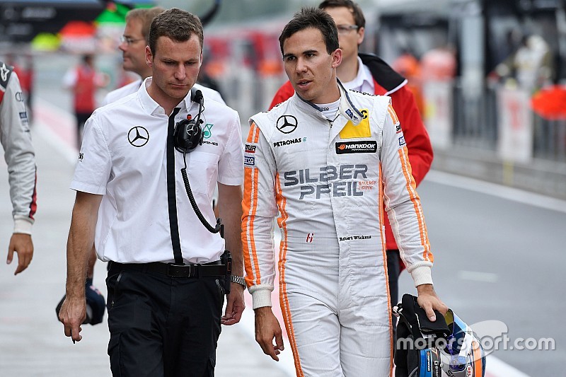 Wickens acusa a BMW de recibir una "ventaja injusta" en el DTM