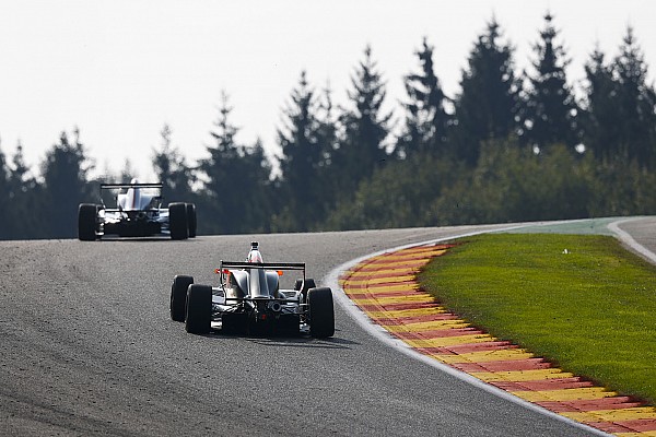 Hugo de Sadeleer conquista la prima vittoria in Gara 1 a Spa-Francorchamps