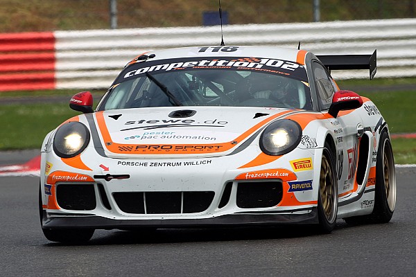 GT4 Hungaroring: Viebahn/Terting in eerste race voor Knap/Severs