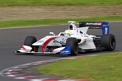 Super Formula Sugo: Sekiguchi domineert, Vandoorne zesde
