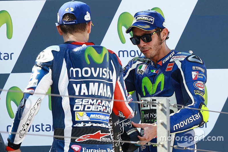 Rossi: “La lucha por el subcampeonato será bonita, nos jugamos el honor”