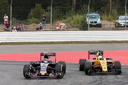 L'intérêt de Renault pour Sainz est un "honneur", pas une distraction