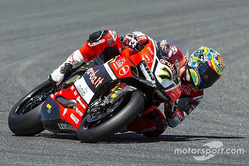 Davies, a ritmo de récord en el WSBK de Magny Cours
