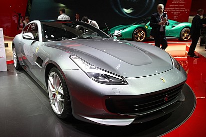 Overzicht: Autosalon van Parijs in foto's