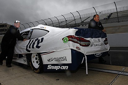 La pioggia impedisce lo svolgimento delle qualifiche. Keselowski in pole.