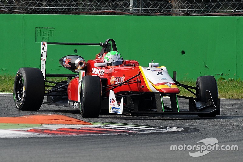 Gara 1: Pulcini primo, Fioravanti secondo. Sventola il tricolore a Monza
