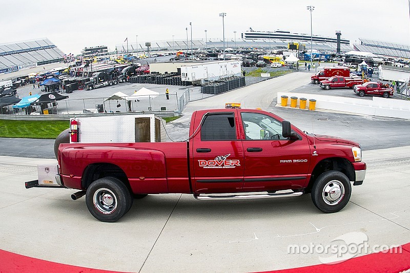 Mau tempo adia prova da Xfinity Series em Dover