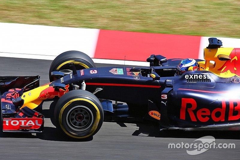 Ricciardo yakin dapat bersaing dengan Mercedes