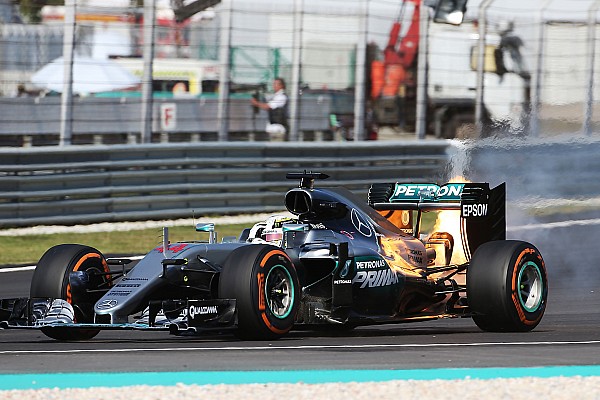 Lauda : "Convaincre Hamilton que nous ne faisons rien contre lui"