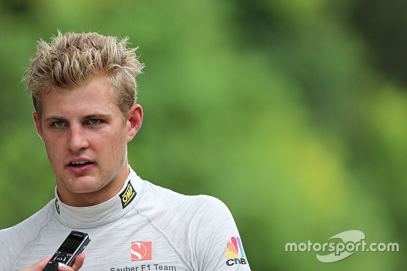 Ericsson faz GP em Sepang com sistema de hidratação quebrado