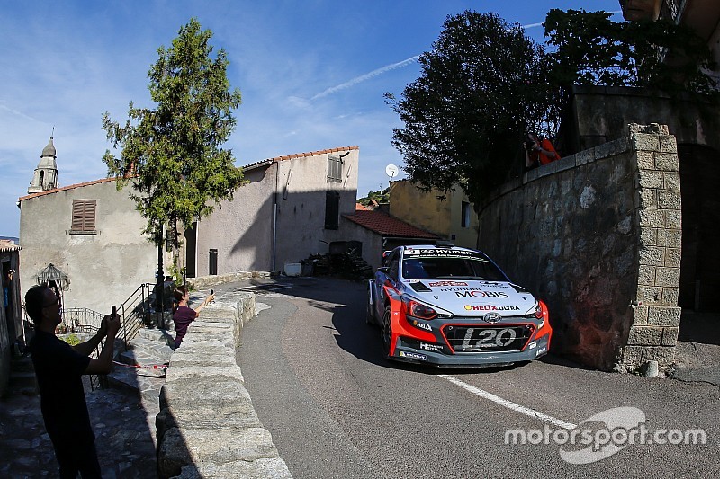 Neuville a dû "tout donner, presque tout le temps"