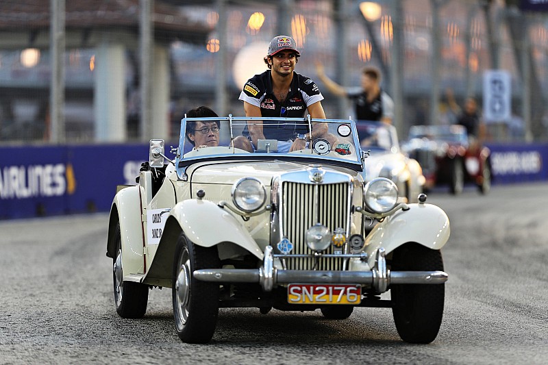 Sainz: “En 2017 espero que mi coche ya no sea el más lento de la parrilla”