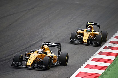 Vasseur: Target baru Renault, cetak poin dari kedua mobil