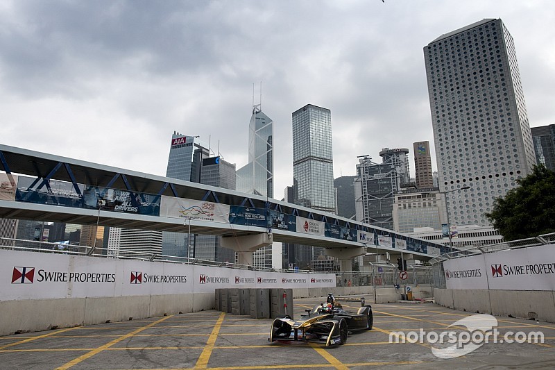 フォーミュラE開幕戦香港ePrixフリー走行2回目:クラッシュが相次ぐ難コースで、ベルニュが首位