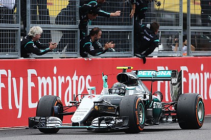 Após vencer, Rosberg comemora sucesso em “pista lendária”