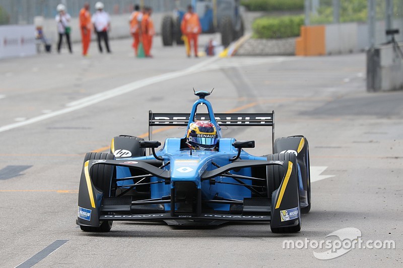 フォーミュラE開幕戦香港ePrix決勝:昨年王者ブエミが貫禄勝ち。PPのピケは不運に見舞われ11位