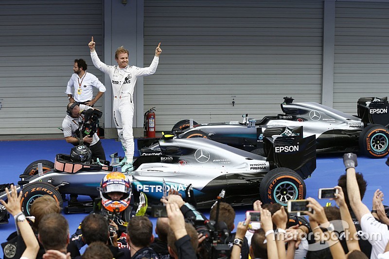 Rosberg igualó en Japón estadísticas de Senna y Alonso