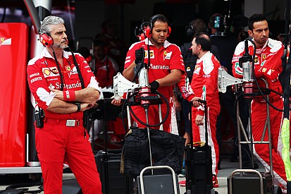 Ferrari es "un grupo de gente asustada, no un equipo", dice Baldisserri