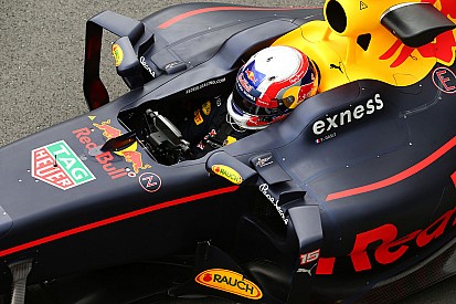 Gasly prueba para Pirelli en Abu Dabi