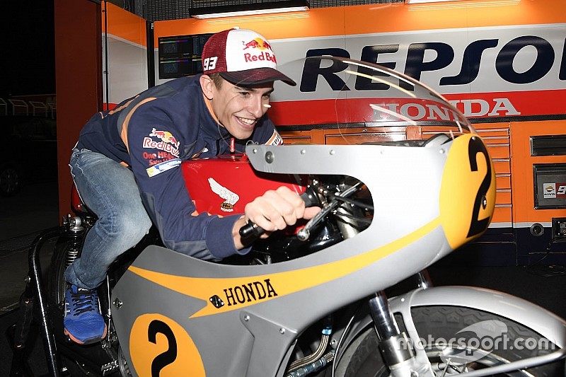 Márquez - "J'espère pouvoir devenir comme Rossi à l'avenir"