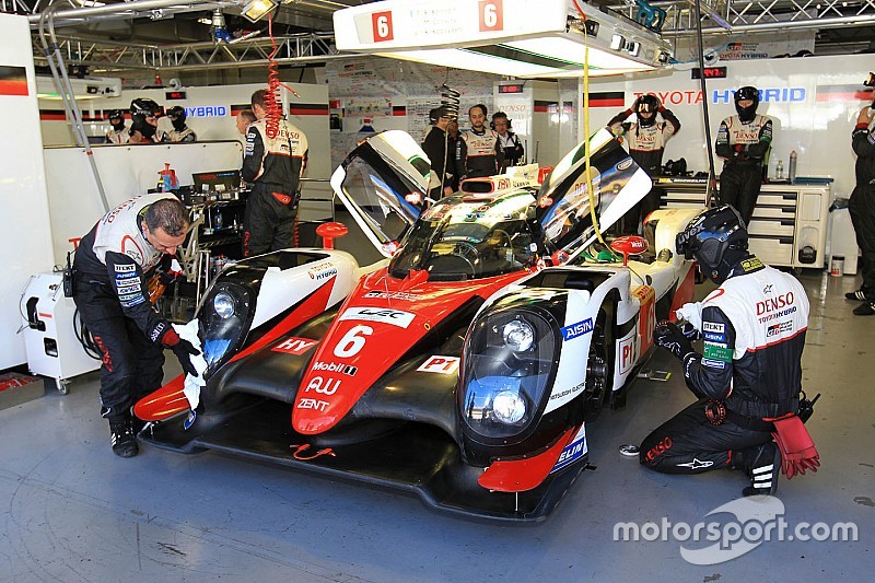 Com Toyota, Derani participa de teste da LMP1 no Bahrein