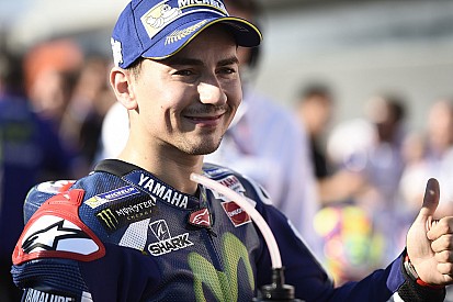 Kualifikasi buat Lorenzo lupakan rasa sakit