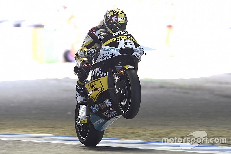 Tom Lüthi résiste à la pression de Johann Zarco