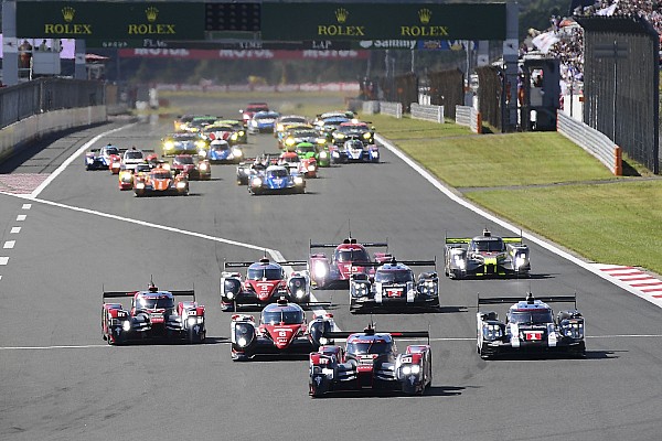 Audi manda en las primeras dos horas en Fuji