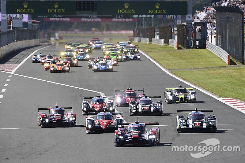 Arrancada: #8 Audi Sport Team Joest Audi R18 e-tron quattro: Lucas di Grassi, Loic Duval, Oliver Jarvis líder