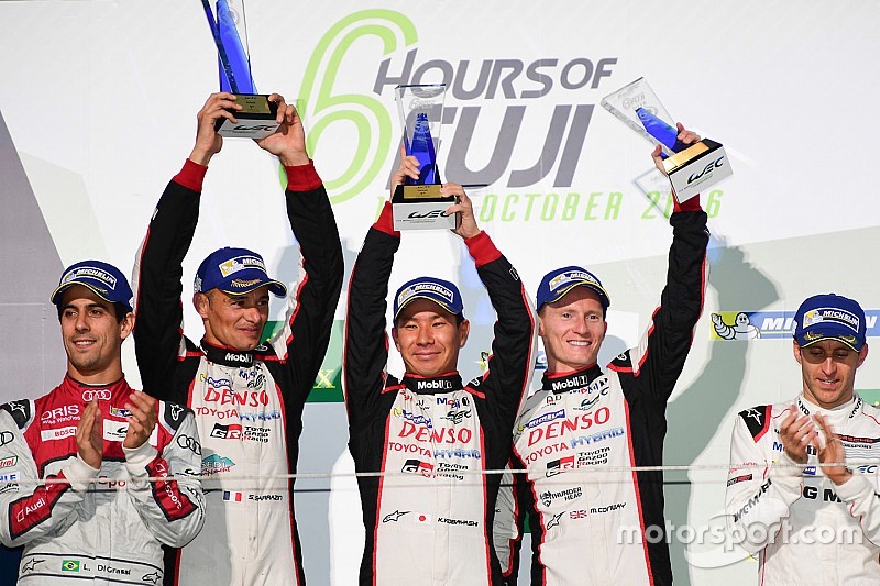 LMP1 podium: race winners #6 Toyota Racing Toyota TS050 Hybrid: Stéphane Sarrazin, Mike Conway, Kamui Kobayashi