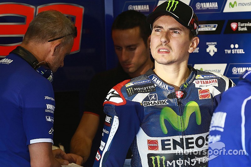 Lorenzo menyesal salah pilih ban depan