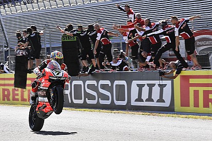 Davies-Ducati fanno doppietta a Jerez. Rea a 2 punti dal titolo