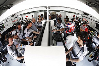 Dennis met "5/10" à McLaren : "Nous ne sommes pas assez bons"