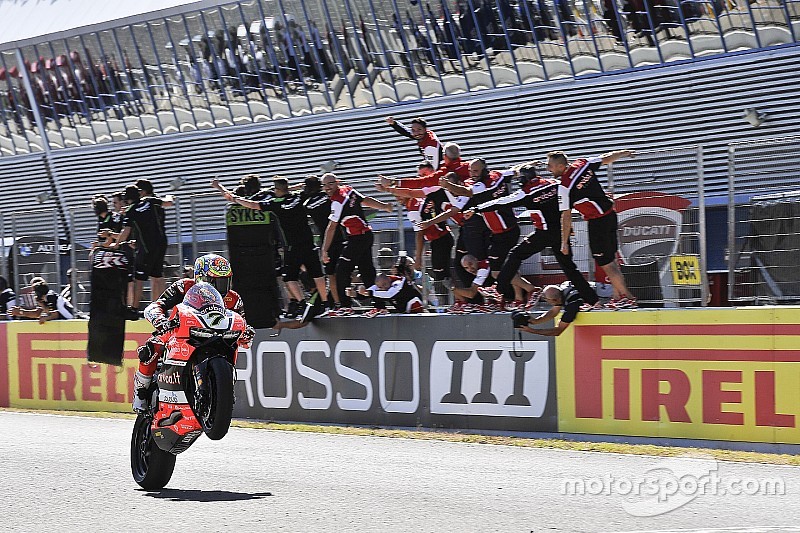 Race winner Chaz Davies, Ducati Team