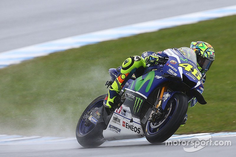 Rossi: “Estas motos no pueden correr con este frío”