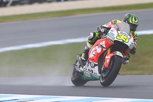 Crutchlow lidera dia encurtado; Rossi se envolve em polêmica