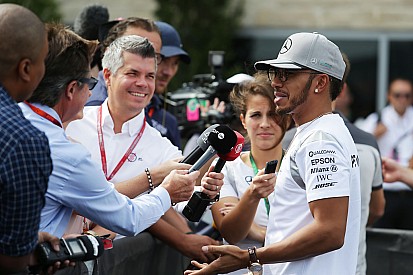 A Mercedes adott némi impulzust Hamiltonnak, de semmi fejtágítás