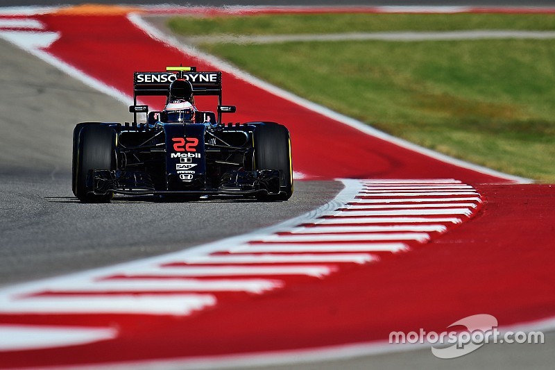 Button örül, hogy a McLaren nem szórta az alkatrészeket Austinban