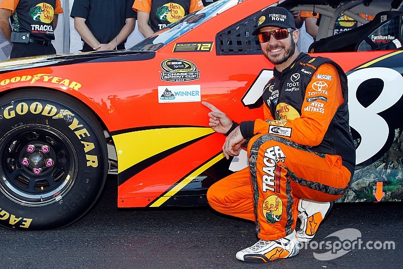 Martin Truex Jr. centra la pole position a Talladega