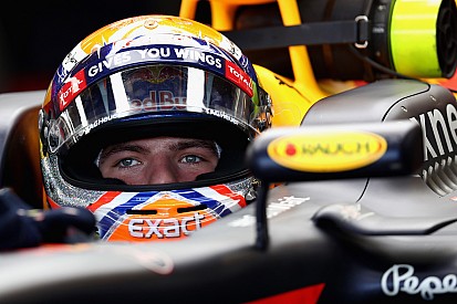 Respons peraturan baru, Verstappen: “Mungkin sekarang mereka bisa menyalip saya”