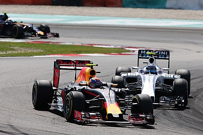 Pilotos da F1 elogiam ‘regra Max Verstappen’ em disputas